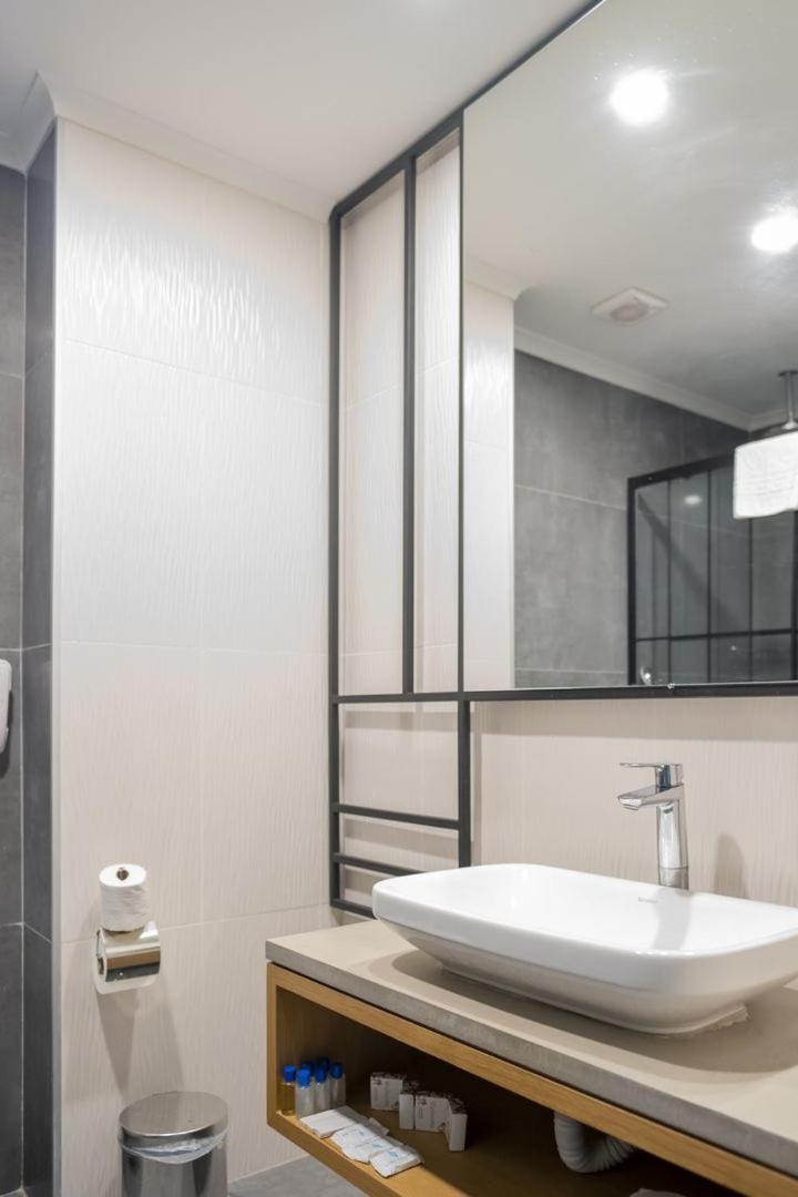 Side Square Hotel エクステリア 写真